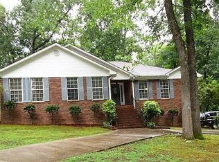 121 Ashmore Cir, Muscle Shoals, AL 35661