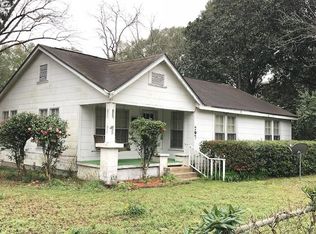 797 E Pine Ave, Crestview, FL 32539