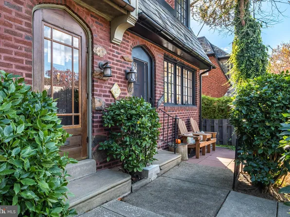 3448 W Penn St, Philadelphia, PA 19129