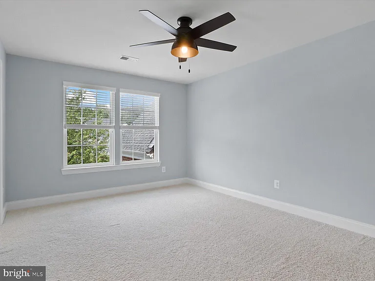 41595 Revival Dr — Photo 37