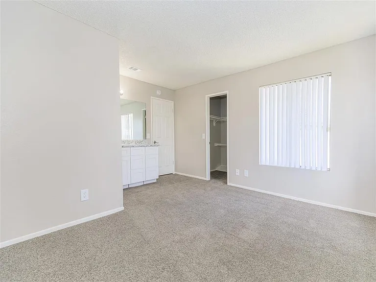 Carmel Apartments — Photo 43