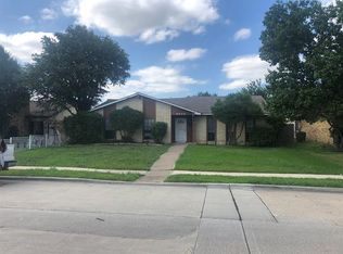 1123 Warwick Dr, Mesquite, TX 75150