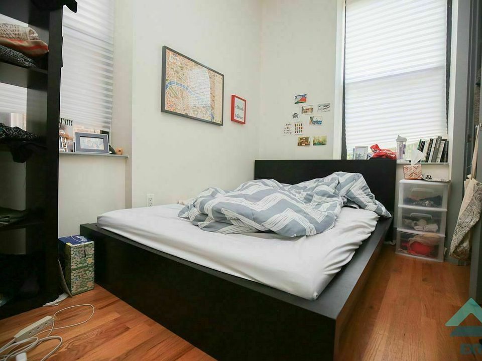 1st image of 654 Park Pl #33LB