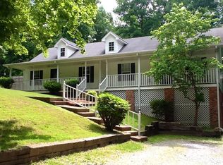 121 Oak Dr, Dickson, TN 37055