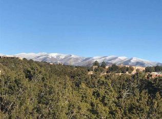 8 Bella Loma, Santa Fe, NM 87506