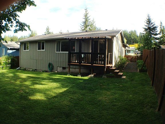 3rd image of 1018 W Wyandotte Ave