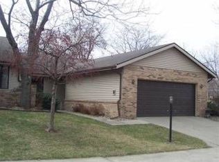 2005 Eagle Ridge Ct APT D, Urbana, IL 61802