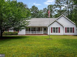 419 Greenwood Beach Rd, Heathsville, VA 22473