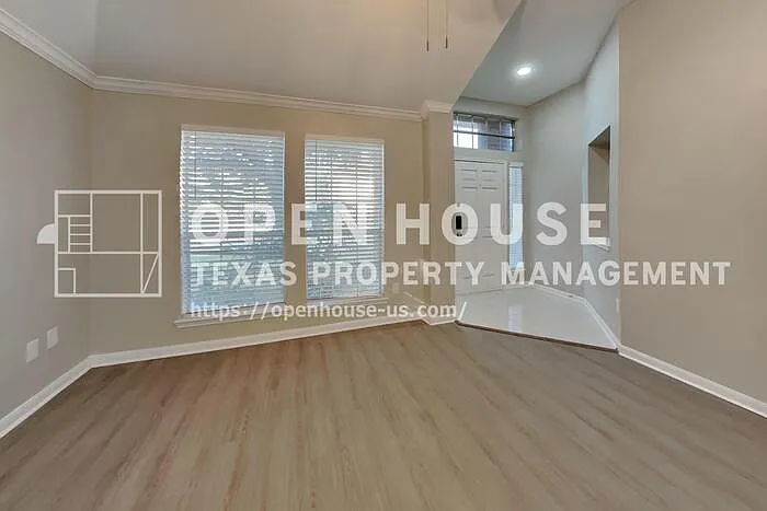 4 bed, 2.0 bath, 2228 sqft, $2,250 — Photo 4