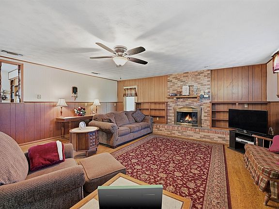 5th image of 619 W Hayes St