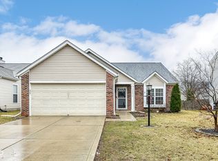 12277 Carriage Stone Dr, Fishers, IN 46037