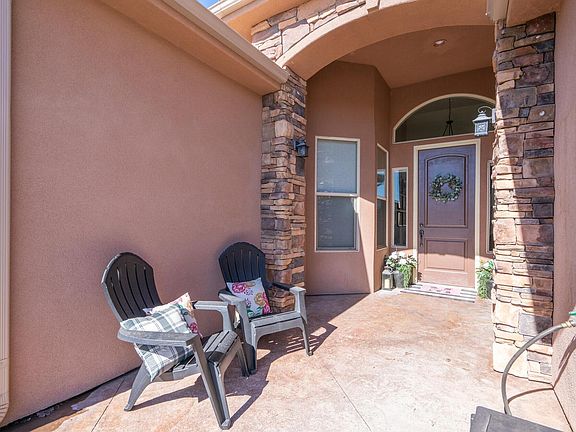 5th image of 811 N Swiss Haven Cir