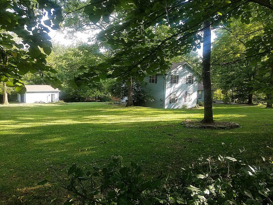 2nd image of 840 Carlin St