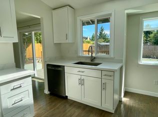 1402 225th St SW, Bothell, WA 98021