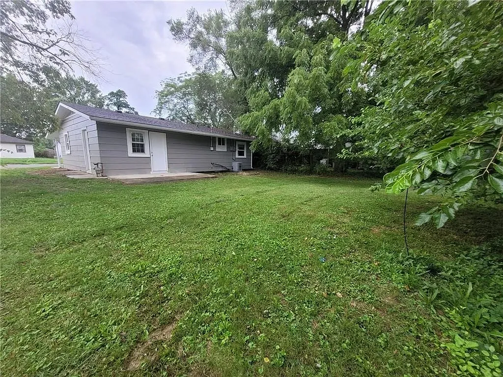 jpg - 2718 W 18th St
