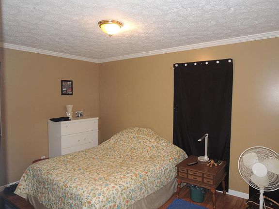 5th image of 2425 Tinchtown Rd