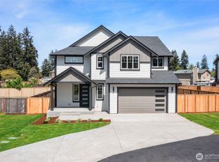 939 198th Street Ct E, Spanaway, WA