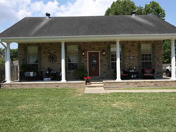 2nd image of 43 Dogwood Ln