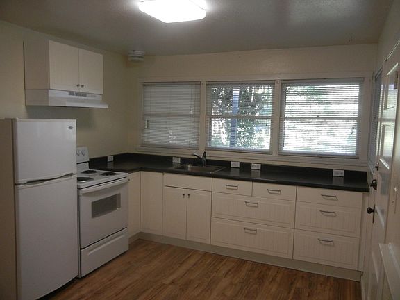 4th image of 7963 Canyon Dr