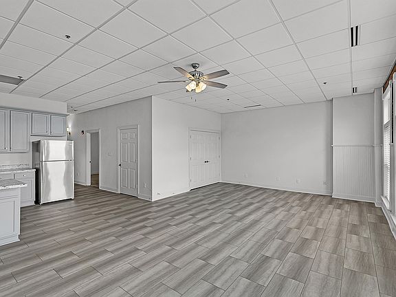 5th image of 201 E Lafayette St #3A