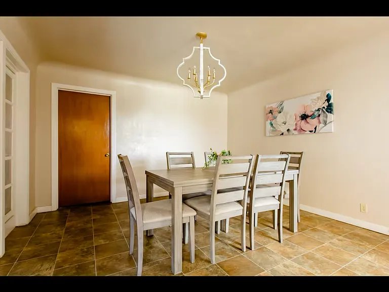 12256 Sante Fe Ave — Photo 9