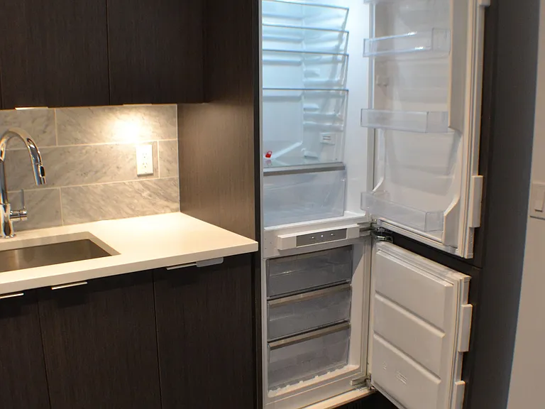 38 Iannuzzi St #511 — Photo 16