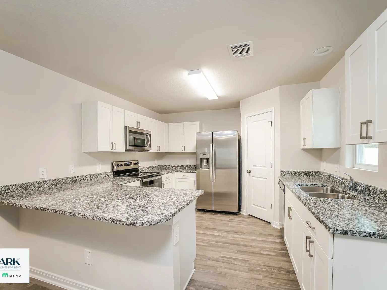 4 bed, 2.0 bath, 1603 sqft, $1,594 — Photo 4