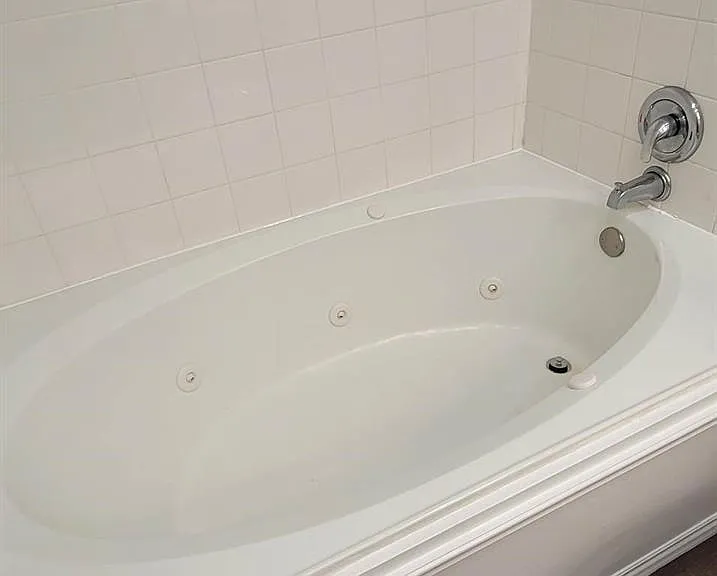 9614 Charter Ridge Dr — Photo 36
