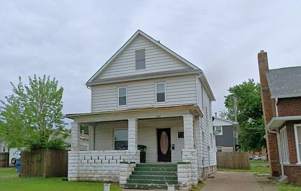 1st image of 2432 5th Ave