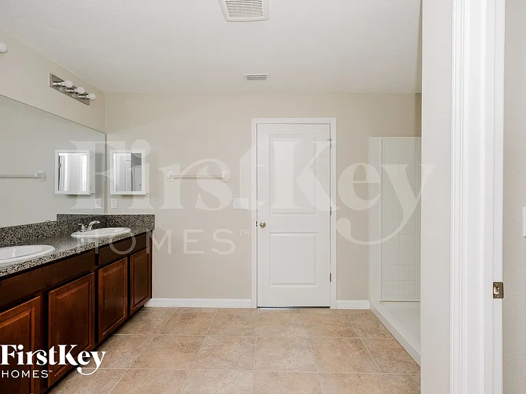 1908 Broad Winged Hawk Dr — Photo 11