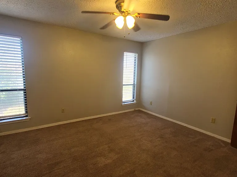 13112 Lamplight Village Ave — Photo 16