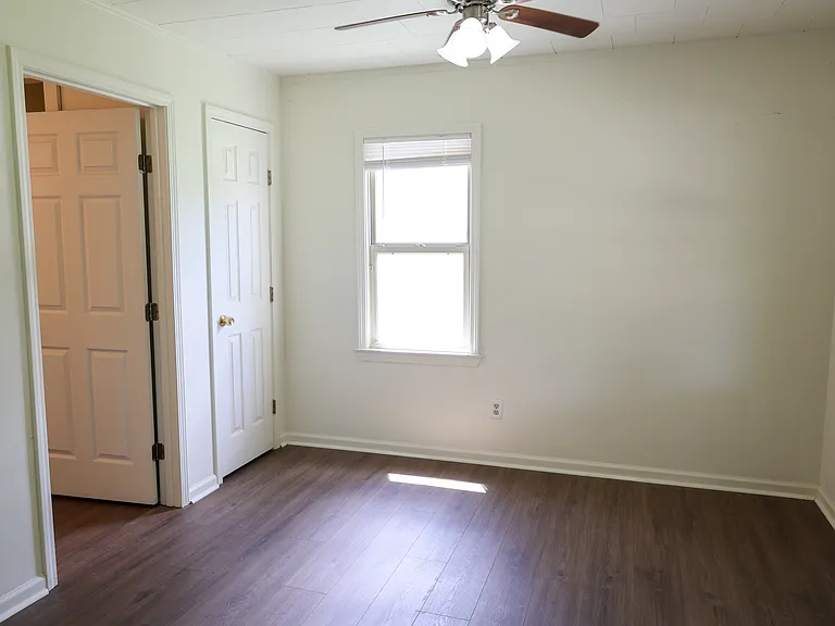 602 Hoover St — Photo 9
