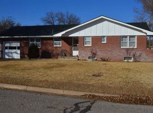 700 E Elaine Ave, Clearwater, KS 67026