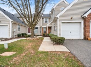 235 Lobelia Ct, Whitehouse Station, NJ 08889