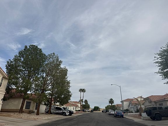 4th image of 540 Landra Ln