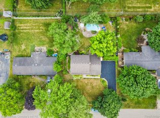 4247 Morningview Dr, Shelby Township, MI 48316