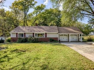 306 Bonnie Ln, Liberty, MO 64068