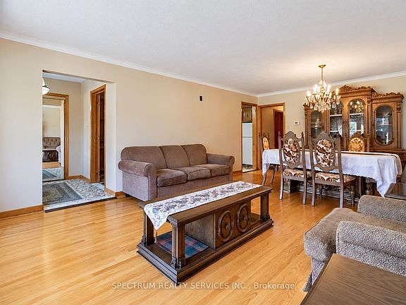 5th image of 42 Berkham Rd