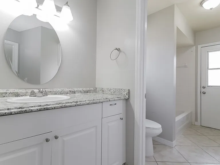 1034 Gore Dr — Photo 15