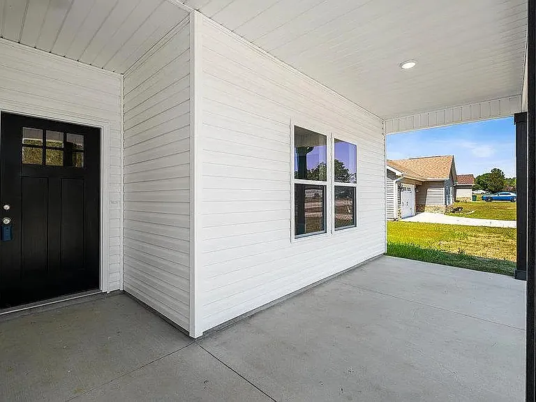 206 Essex Dr — Photo 20