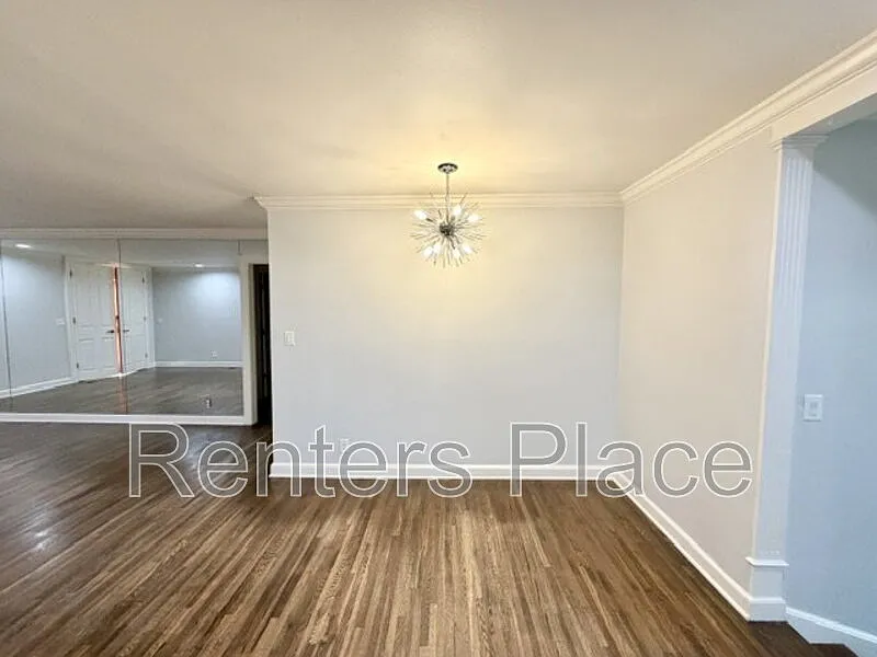 2 bed, 1.0 bath, 1185 sqft, $1,325 — Photo 4