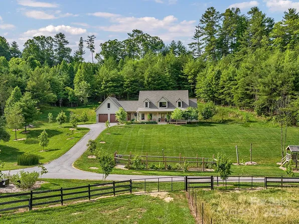 20 Dara Ln, Weaverville, NC 28787