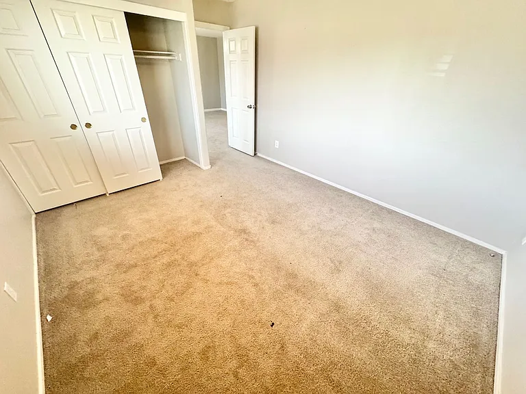 1092 Whispering Birch Ave — Photo 16
