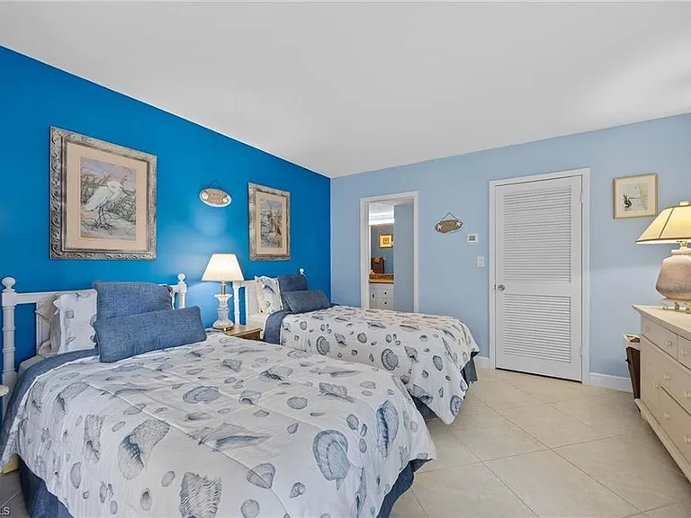 3443 Gulf Shore Blvd N #707 — Photo 20