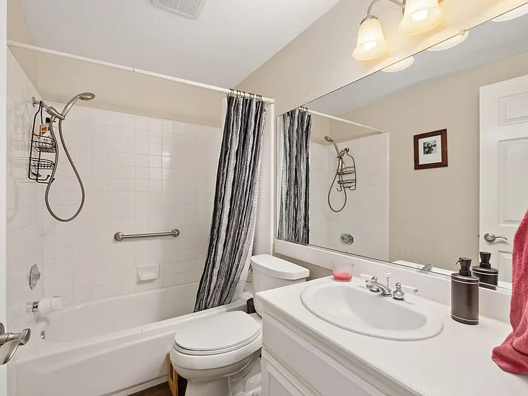 20891 Porter Ranch Rd — Photo 19