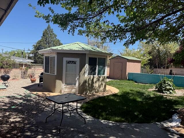 1st image of 1804 Cornell Dr SE