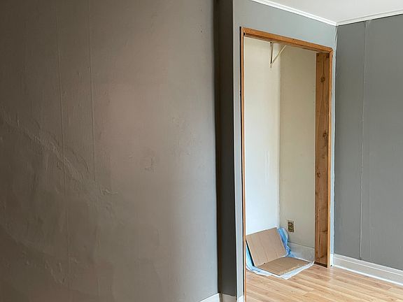 2nd image of 3248 N Narragansett Ave
