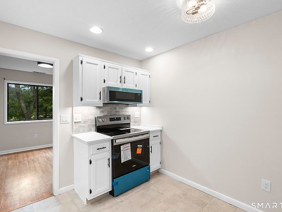 3rd image of 166 Old Brookfield Road #26D4