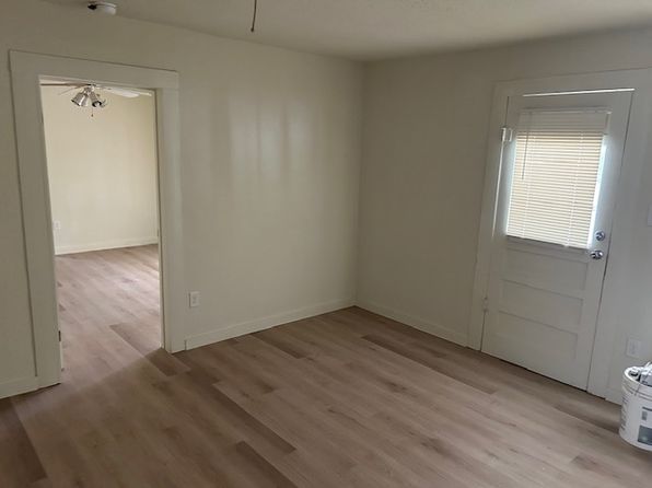 401 N Loop Dr