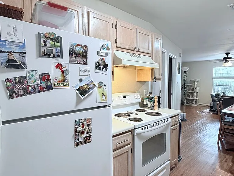 1352 Ocala Rd — Photo 3